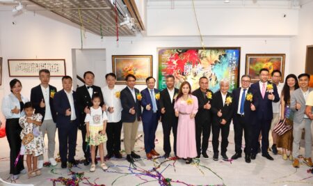 “墨韻新象”藝術展在香港開幕：探討科技時代下藝術的永恆價值